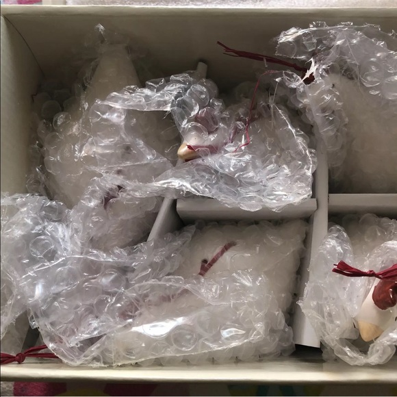 Catherine Hunter poules boules 6 piece ornament - Picture 7 of 8